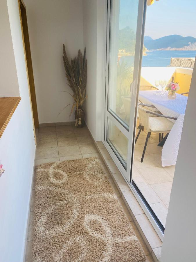 Miomir Perazic Apartments Petrovac 외부 사진