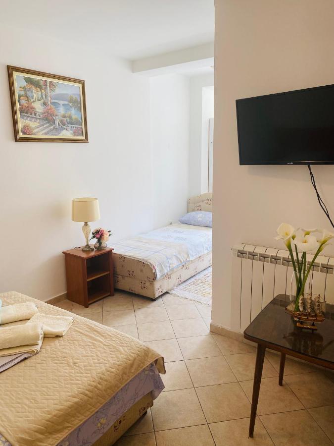 Miomir Perazic Apartments Petrovac 외부 사진