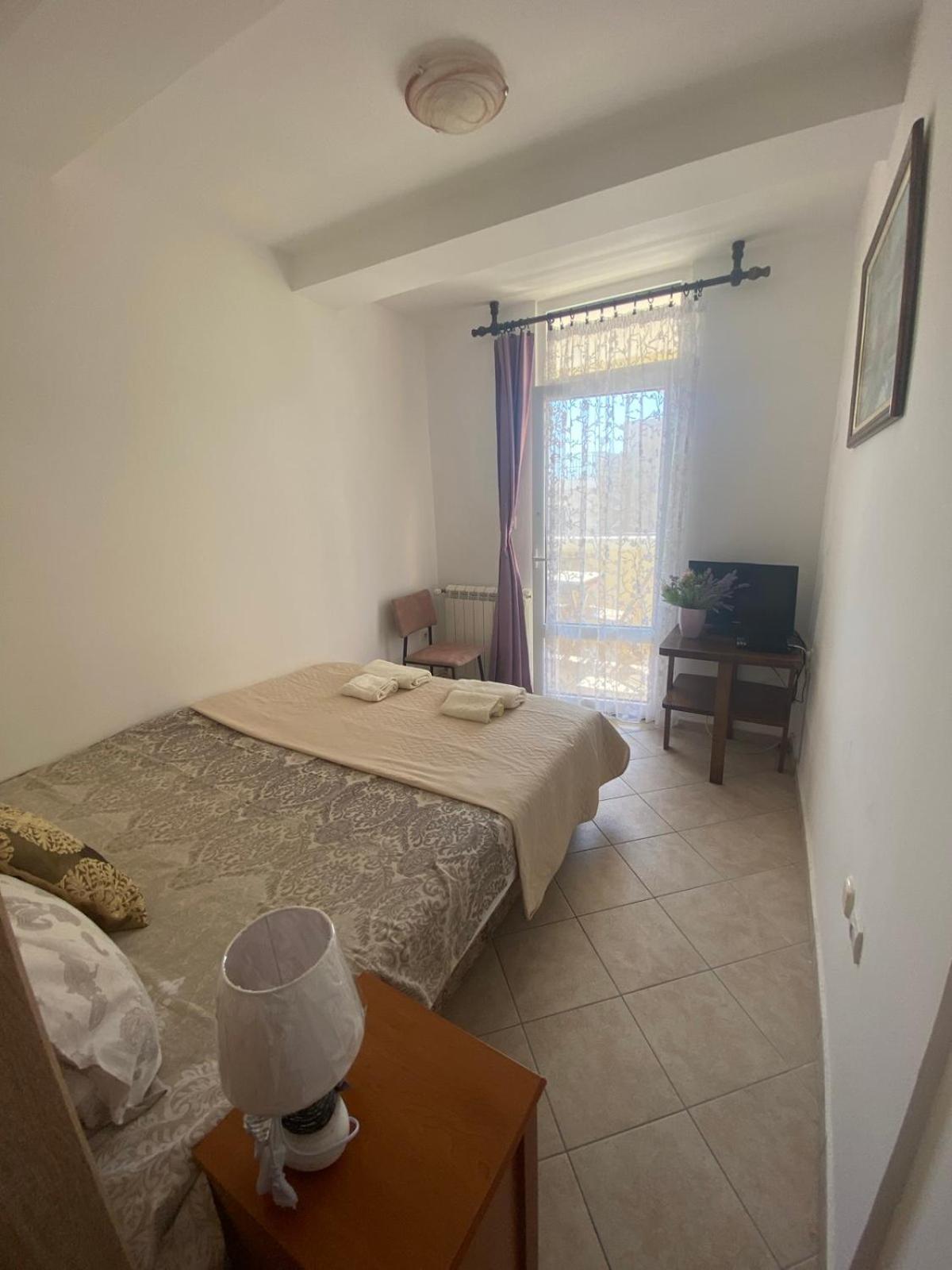 Miomir Perazic Apartments Petrovac 외부 사진
