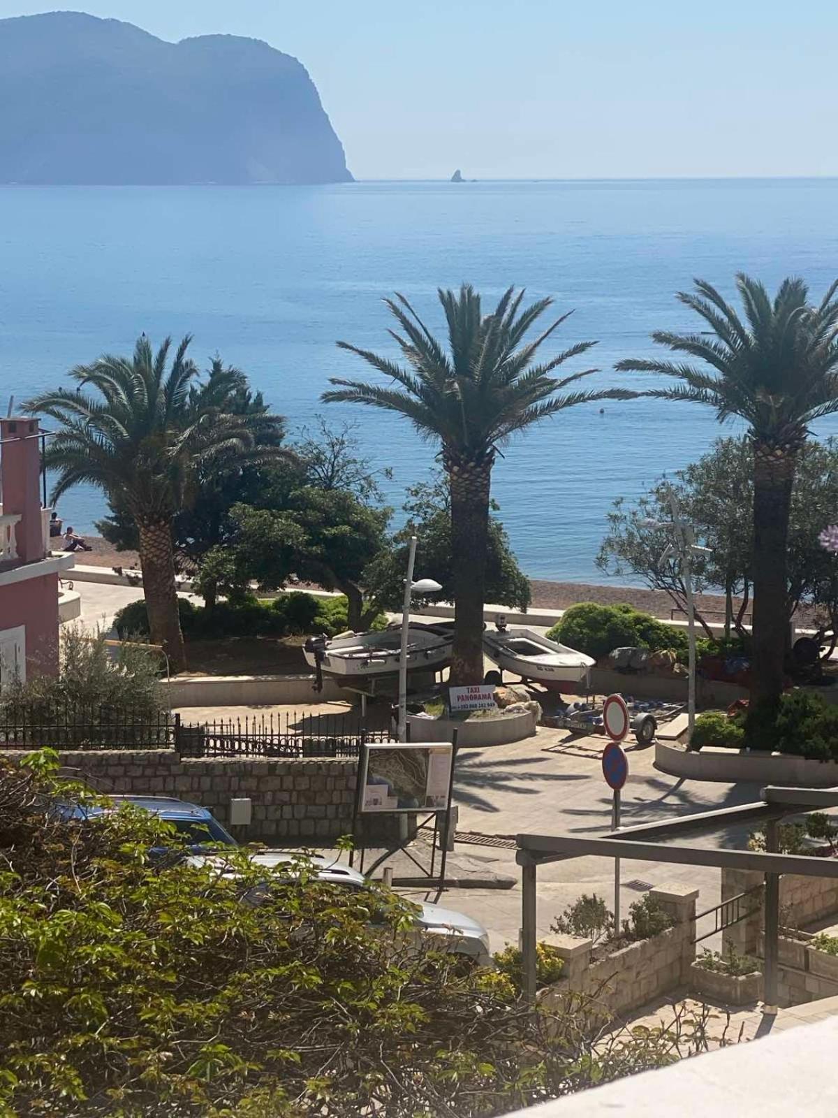 Miomir Perazic Apartments Petrovac 외부 사진