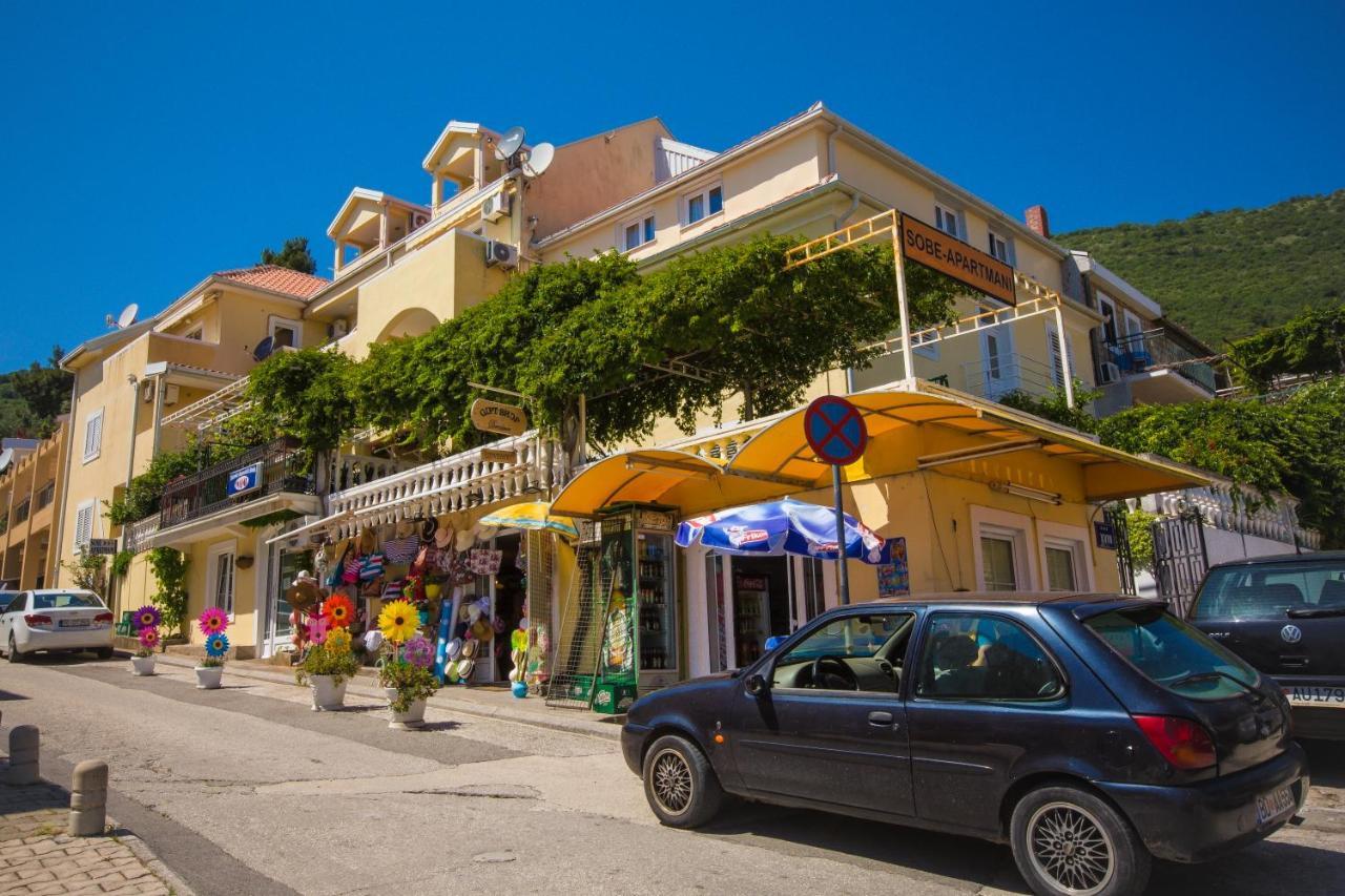 Miomir Perazic Apartments Petrovac 외부 사진